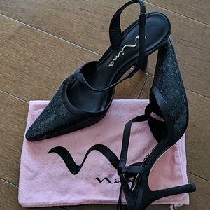 ♥️ Amazing Excellent condition. Nina Black Pump